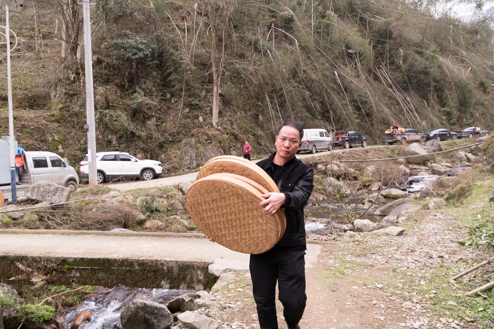 东安：捐赠制茶设备助力乡村振兴