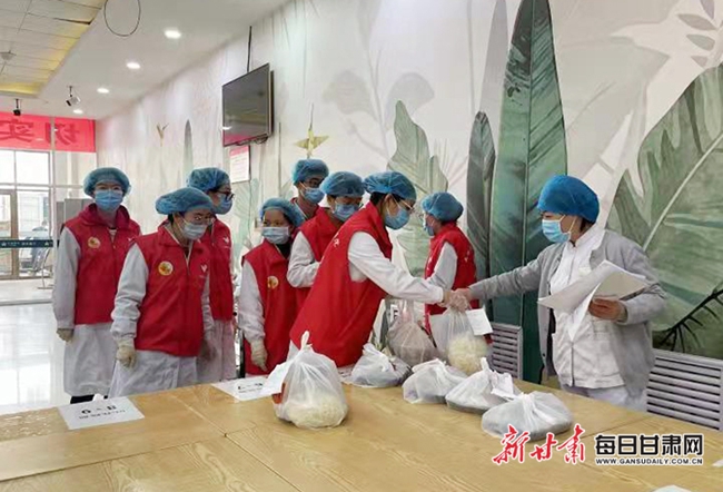 兰大一院抗击病毒募捐,兰大一院护理人员出征