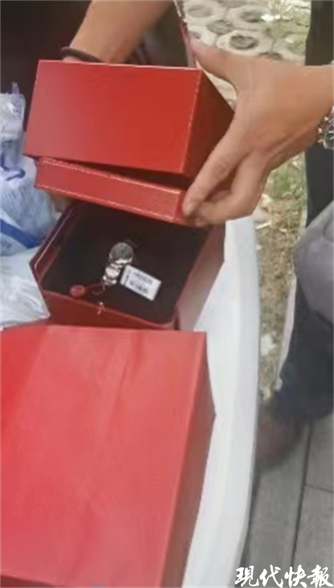 买家拒收掉包,买家拒收验货宝到时间打钱