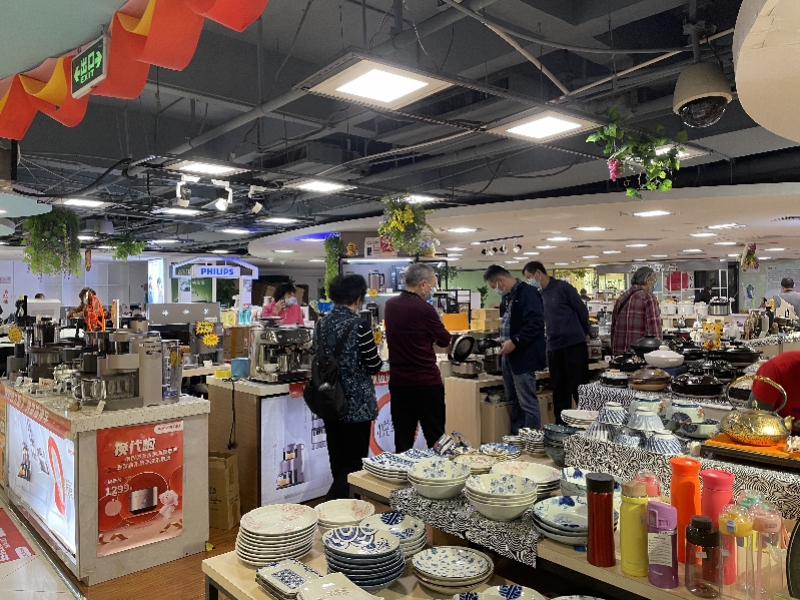 王府井最牛外埠店25年后撤离广州，传统百货店还有机会吗？