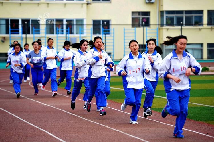 2022年山东体考总共多少人满分,2023年中考体育考哪些分数