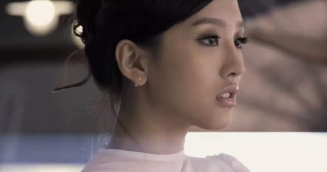 氪金｜灰色直播：薇娅们*税偷**，小主播「抓小三」变现