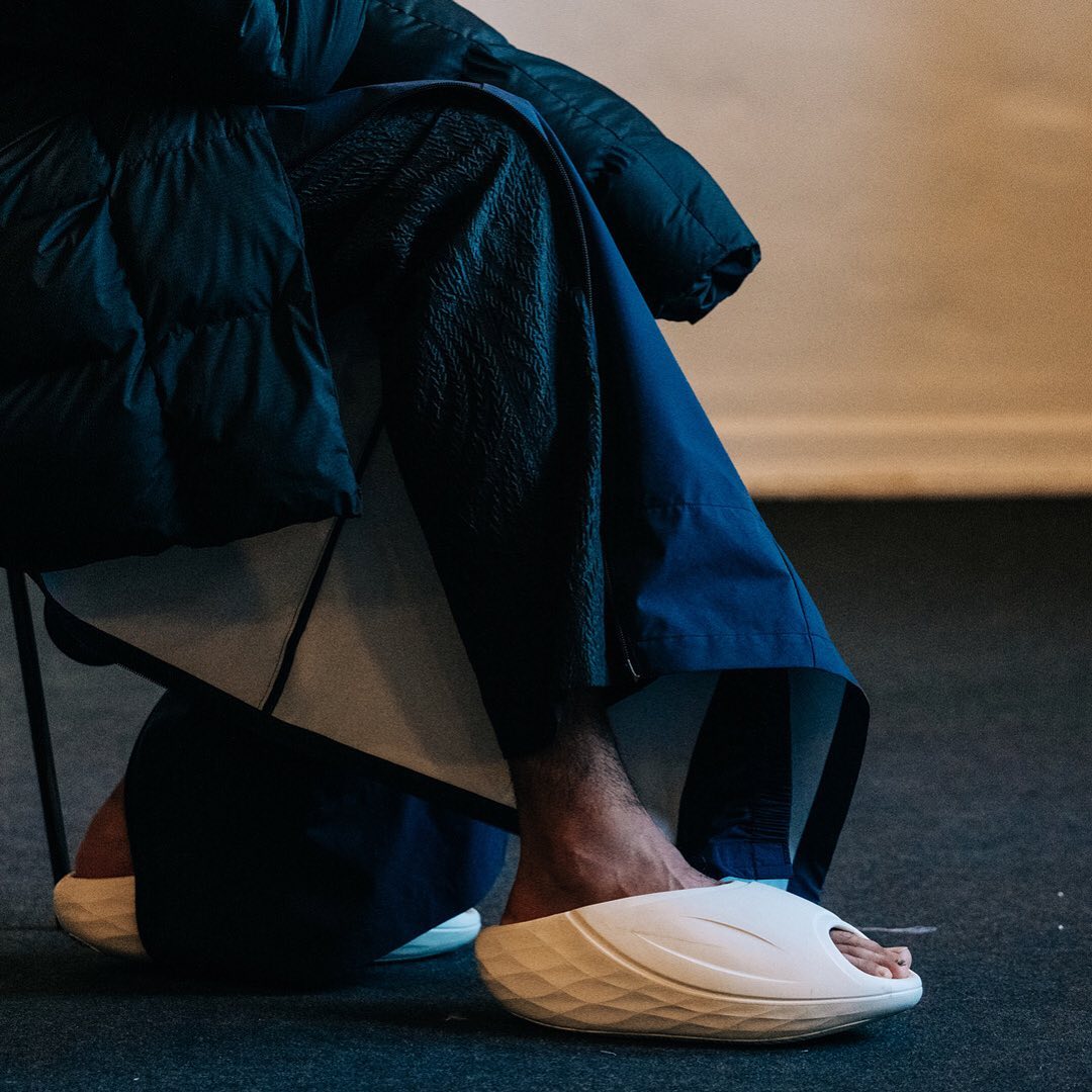 爆款预定！Soullandx李宁联名拖鞋完整曝光！设计超大胆