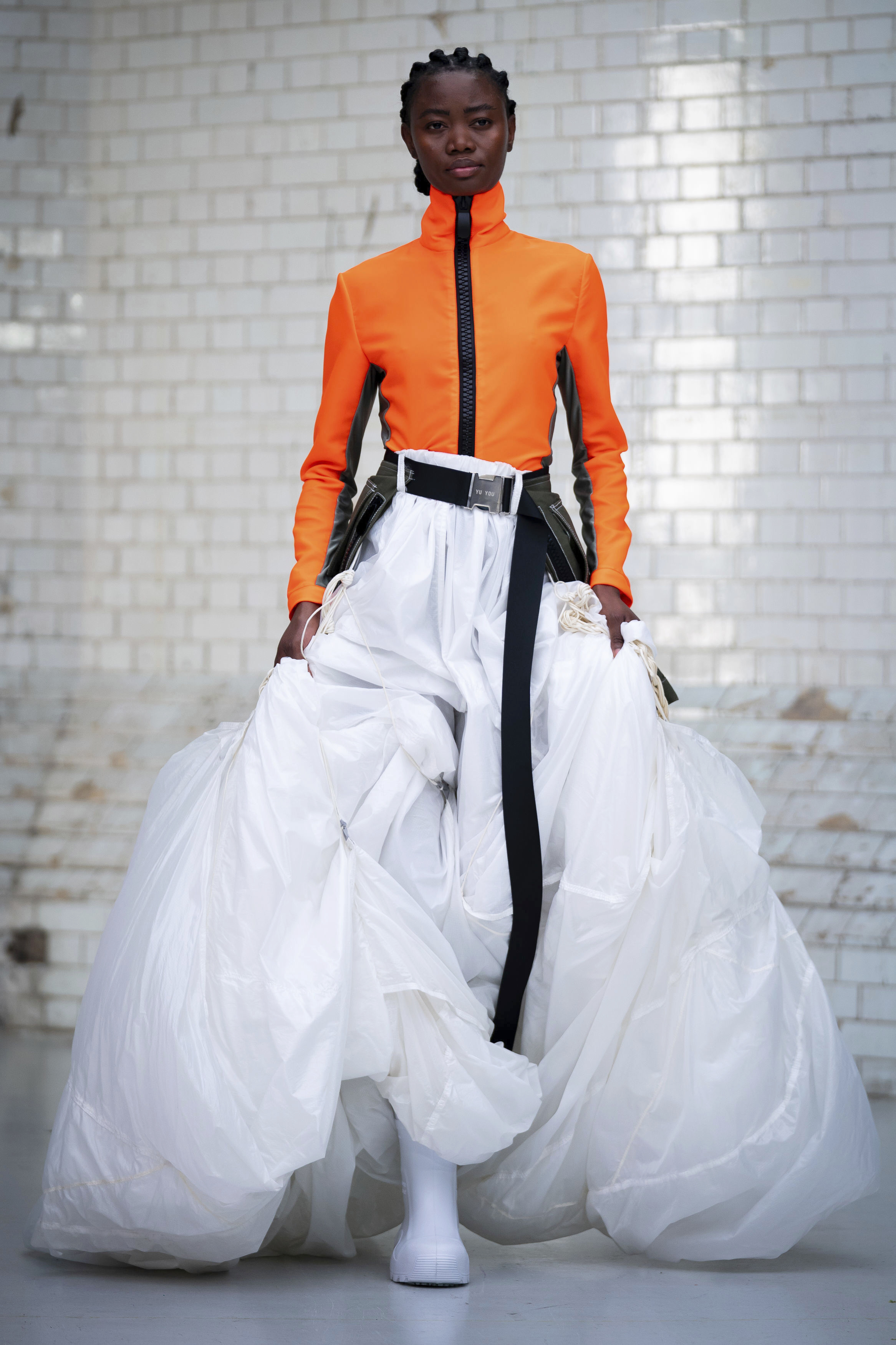 伦敦时装周2023年秋冬秀场,伦敦时装周秀场