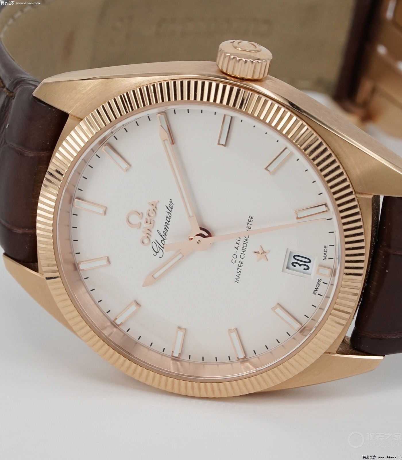 公价9万多的欧米茄,公价15000的欧米茄