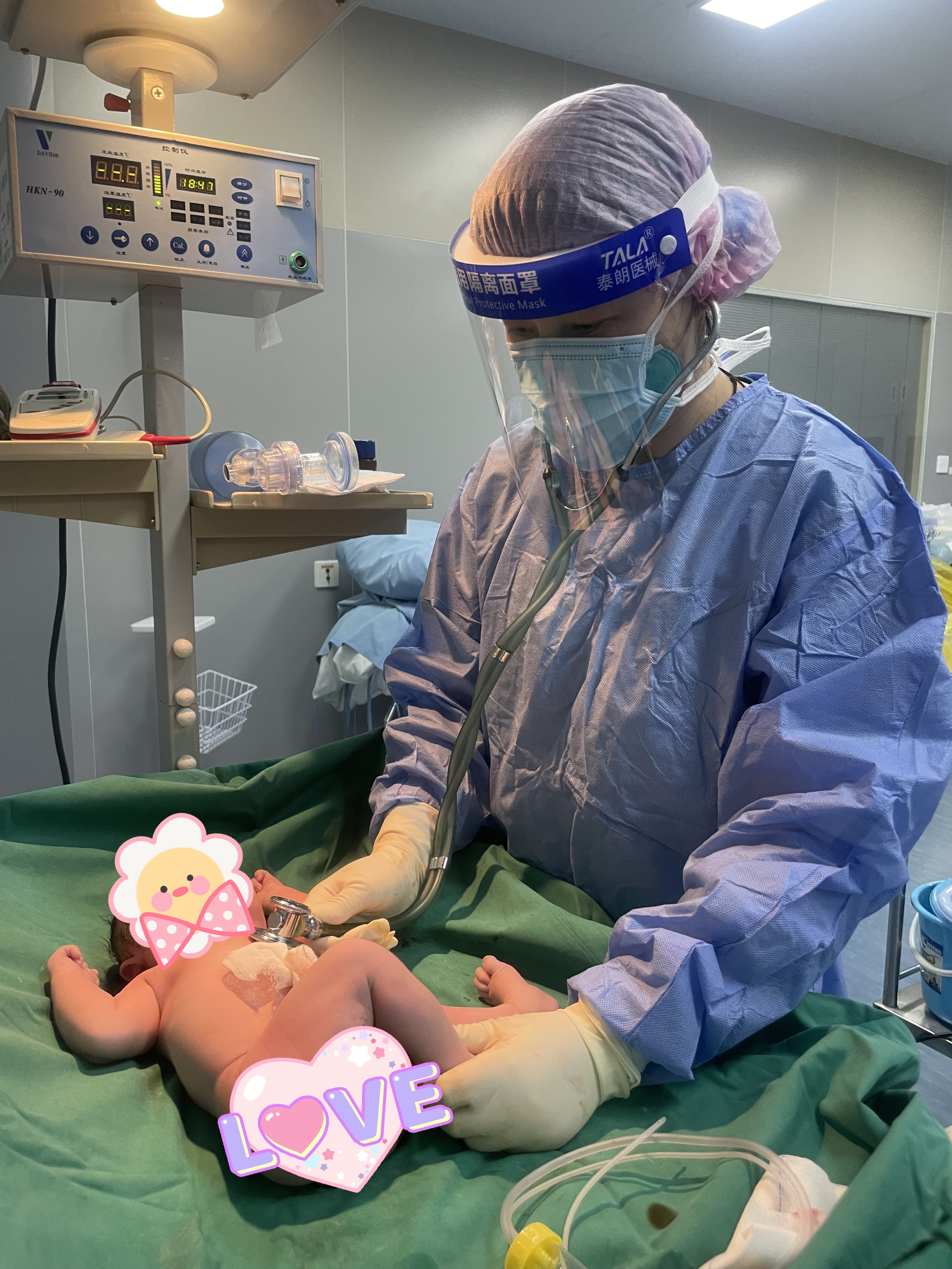 封控区孕妇临产多方救援,封控区孕产妇隔离产房顺产