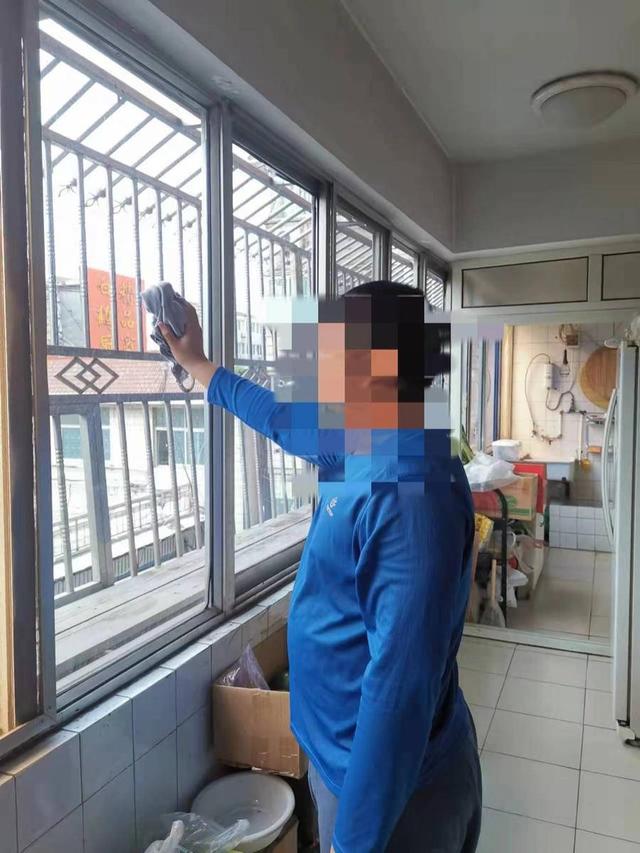 孤独症孩子需要妈妈全职陪伴吗,孩子有自闭症妈妈辞掉工作陪伴