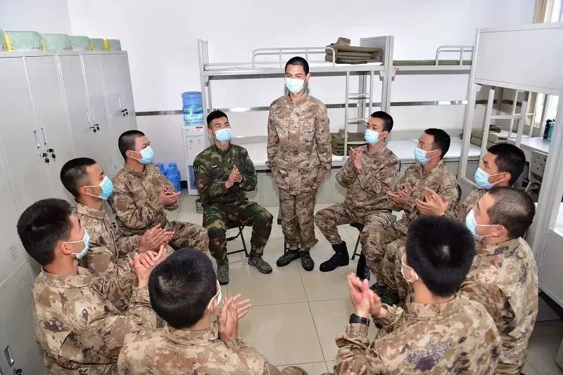 本科毕业眼睛近视能参军吗,近视也能参军详细解答来了