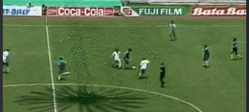 “戒烟才可入职”，网友吵翻天/最贵的球衣，属于马拉多纳