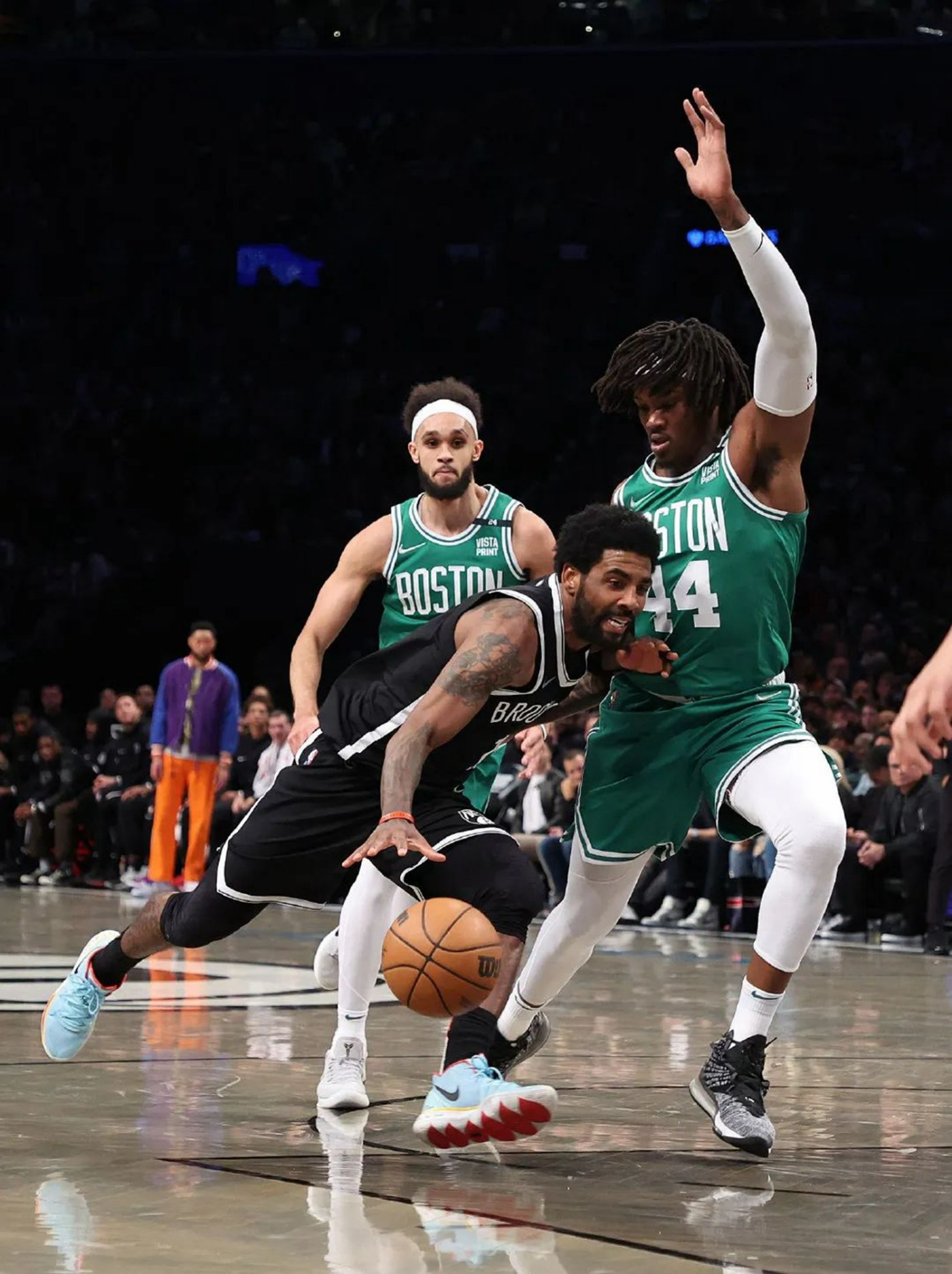 汤神上脚蓝色球鞋,汤神总决赛穿的鞋