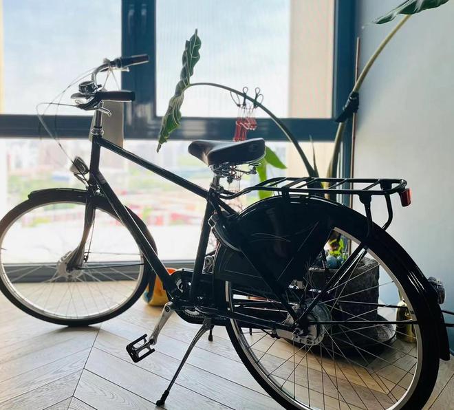 刘雯被拍到现身井柏然酒店俩人曾疑似被网友偶遇