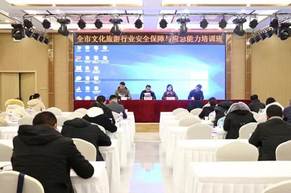 远山如黛近水含烟下一句,远山如黛近水含烟文案