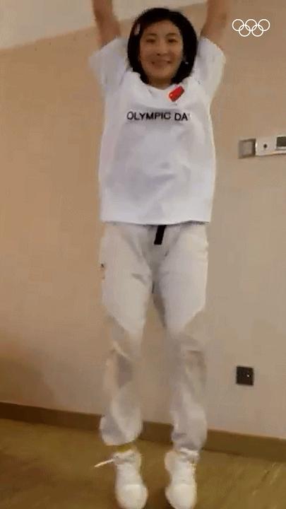 追光|国际奥林匹克日：看完奥运冠军的运动挑战，就已经出汗了