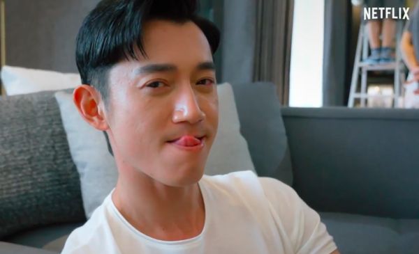 吴慷仁炸出冰块肌性感舔舌贾静雯冻未条大喊：吃我吧