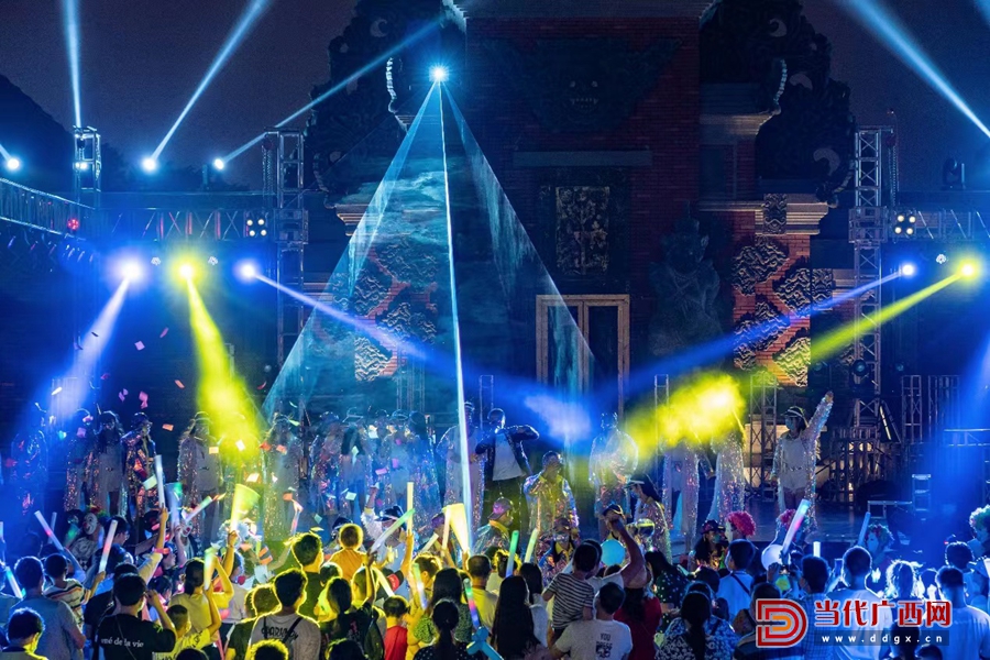 南宁暑假旅游,南宁夜游西湖路线推荐