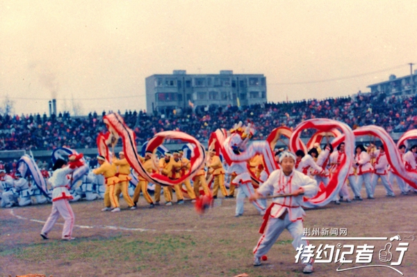 沙市老体育场的变迁,特约记者行荆州