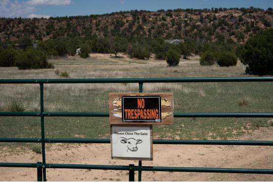 外媒起底一美国末日*教邪**:怂恿信徒自杀,*虐性**未成年少女