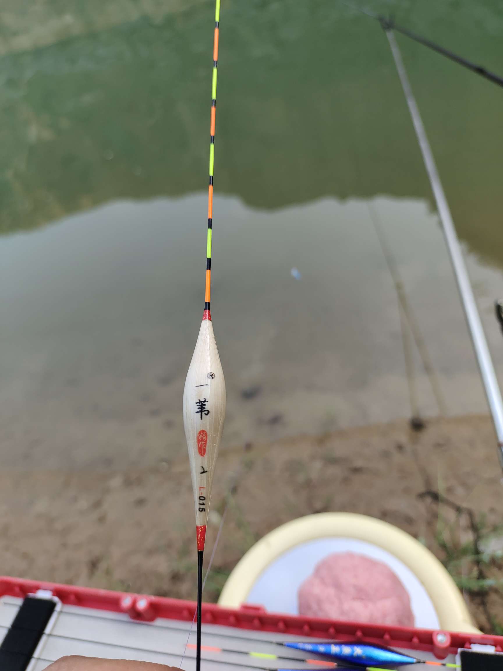 钓鲫鱼用硬尾还是软尾浮漂,小软尾七星浮漂优势在哪里