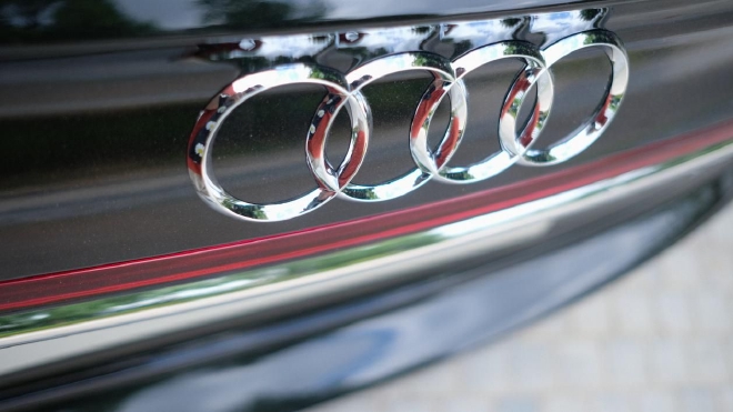 沉浸式体验奥迪a8l夜间试驾,奥迪a8l试驾弹射起步