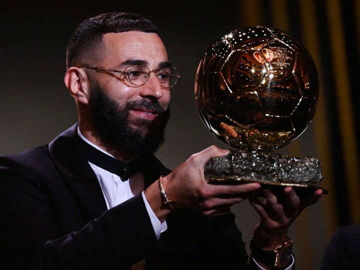 天目观察本泽马毫无悬念获金球奖：“梅罗”同期球员奋斗的缩影