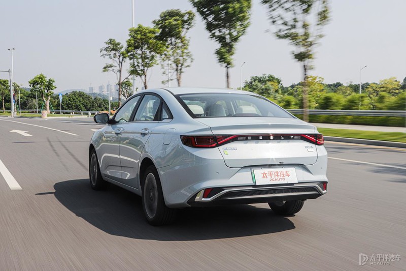 吉利最近发布的插混车,吉利的插混和比亚迪的插混哪个好