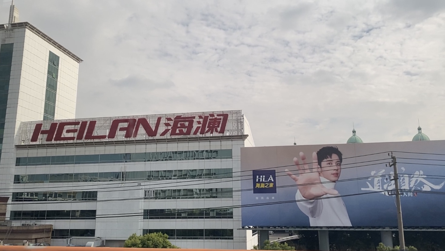 品牌剪标服装批发市场,品牌服装剪标后去哪里了