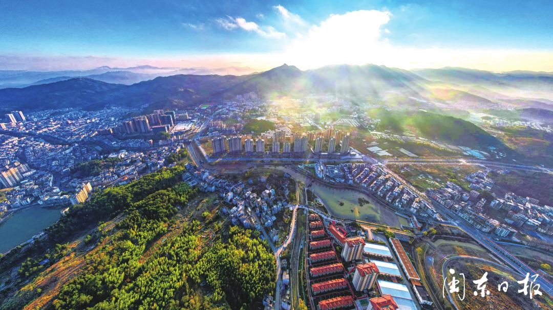 深学争优敢为争先实干争效|专访周宁县委书记袁华军