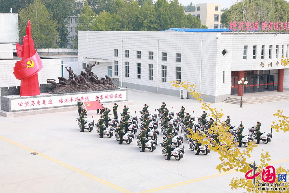 走进*警武**国宾护卫队体验“中华第一骑”骑手养成记