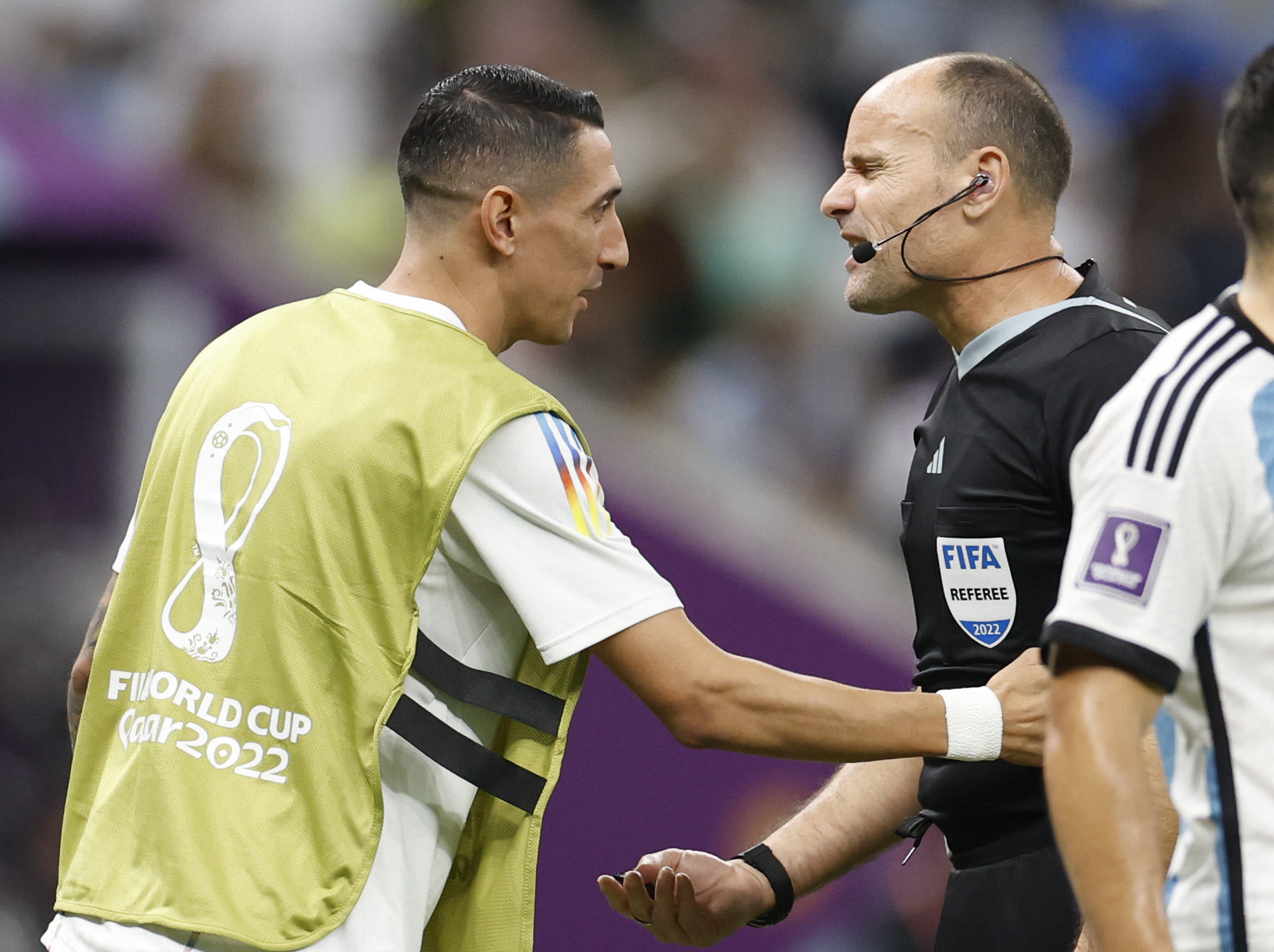 卡塔尔世界杯足球2分之一决赛,卡塔尔世界杯荷兰对战阿根廷