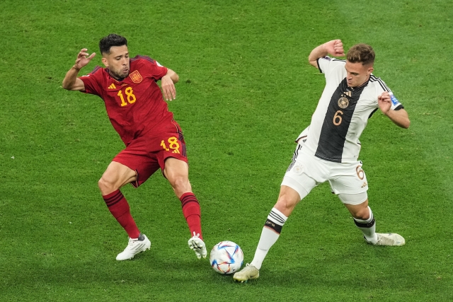 足球世界杯记者说｜潘昱龙：可靠的设备让摄影师事半功倍