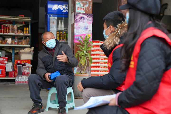 最后一百米我们来冲刺,最后一百米发起冲刺