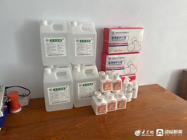 贴心服务保障群众温暖过冬,贴心服务做好百姓健康的守门人