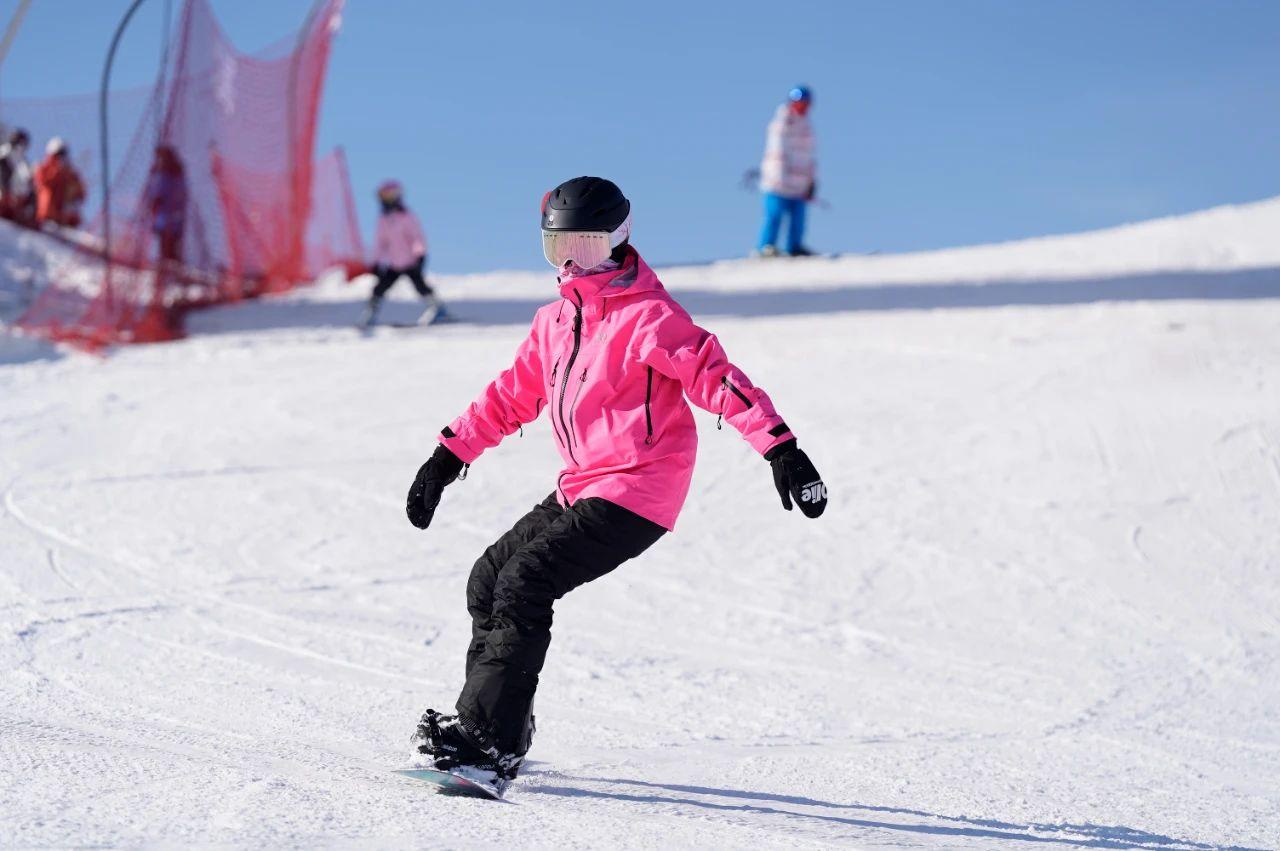 郑州没下雪滑雪场能玩吗,雪后郑州滑雪的地方