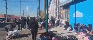 拜登访美国大使视频回放,美媒抨击拜登秘密转移非法移民