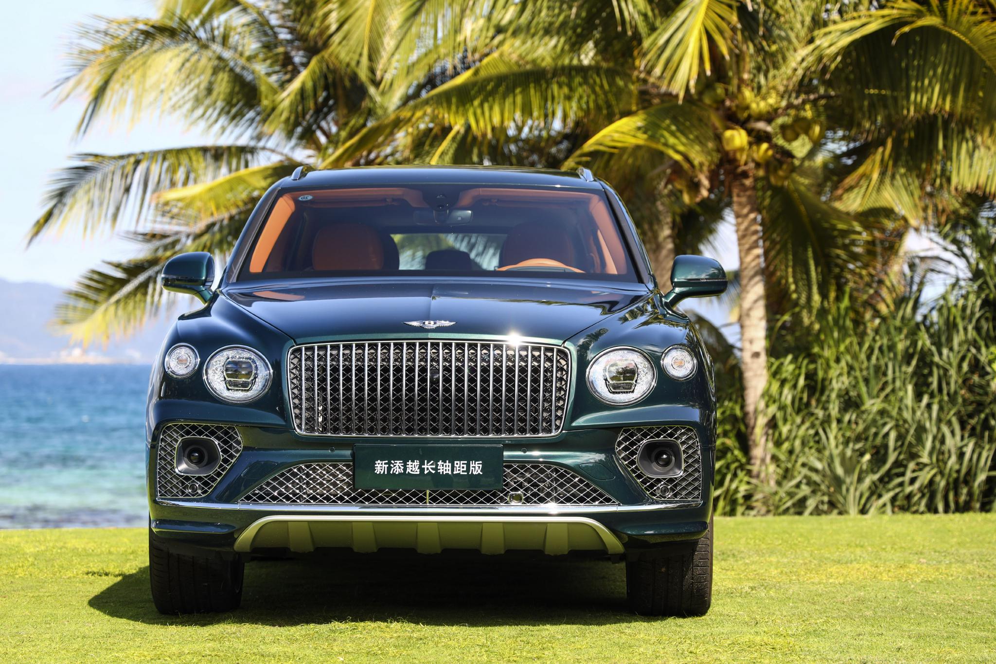 宾利添越bentaygaspeed,2023款宾利添越4.0黑武士落地价