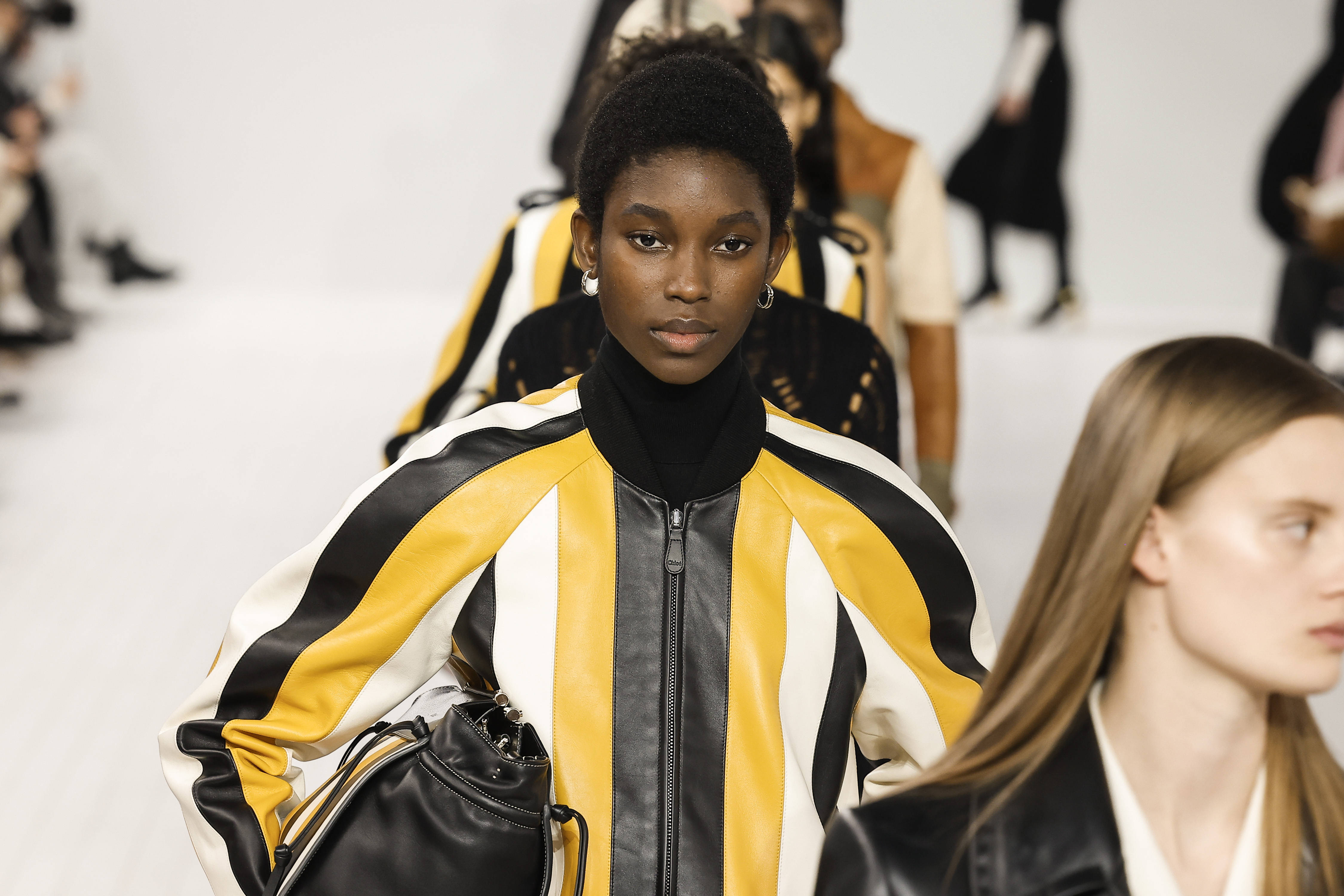 蔻依时装周,蔻依巴黎时尚时装周