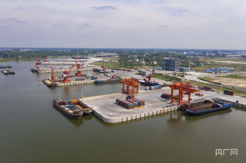 【大宏图·“县”在启航】河南长垣:黄河滩区崛起起重机械名城豫菜烹饪大师美食飘香世界