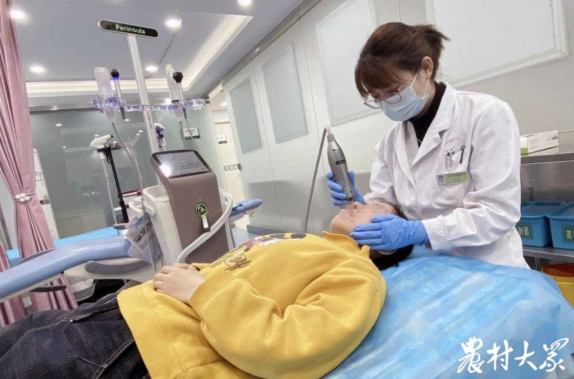 磨出来的水泡和鸡眼,切勿乱用药当心感染