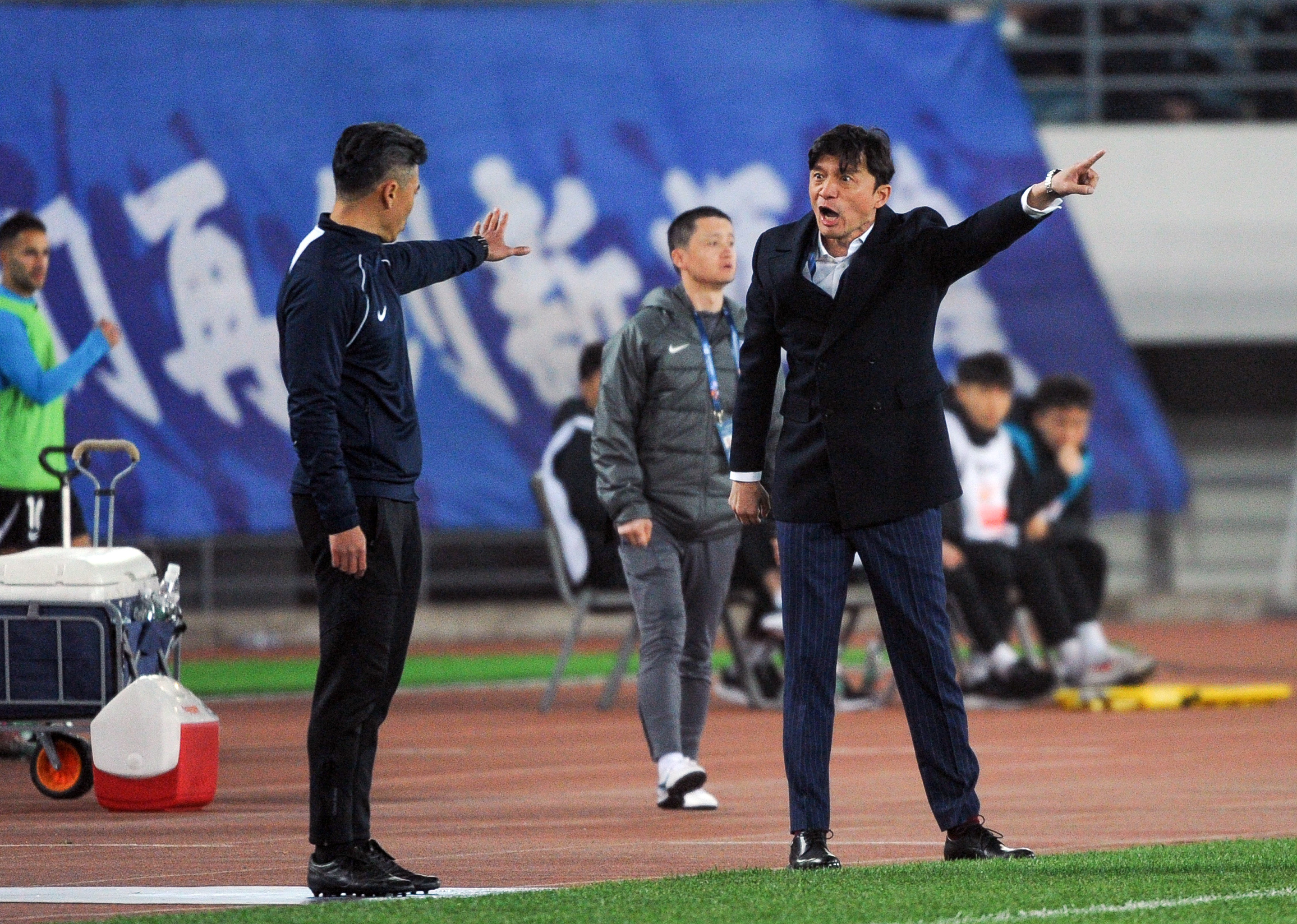 中超河南队vs南通支云裁判安排,中超大连人vs南通支云