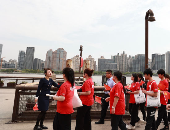 推动主题教育走深走实小标题,主题教育走深走实助推高质量发展