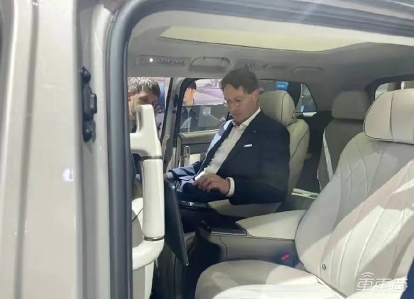 从出口3辆到全球第一，赶日超德已实现！揭秘中国车企出海之路