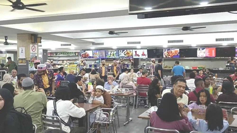 马来西亚大型货船,马来西亚港口货船