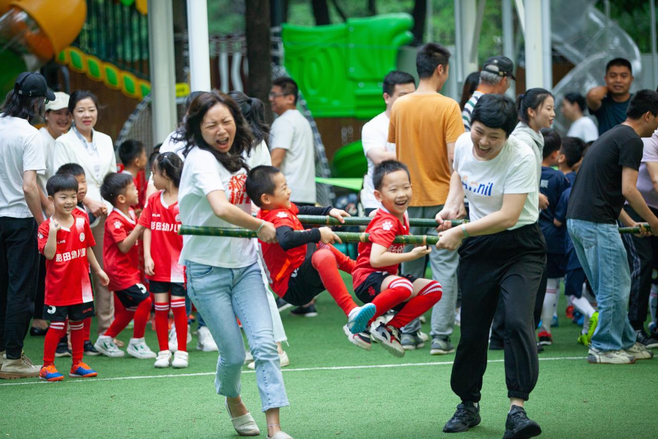 幼儿园足球嘉年华圆满结束,幼儿园足球嘉年华活动方案