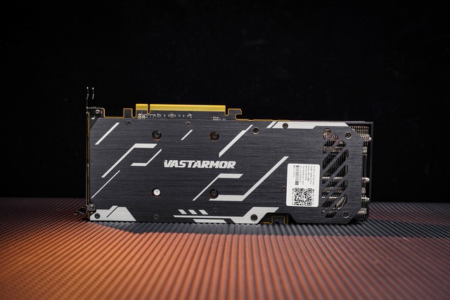 瀚凯rx7600显卡3390hz,瀚铠rx7600跑分