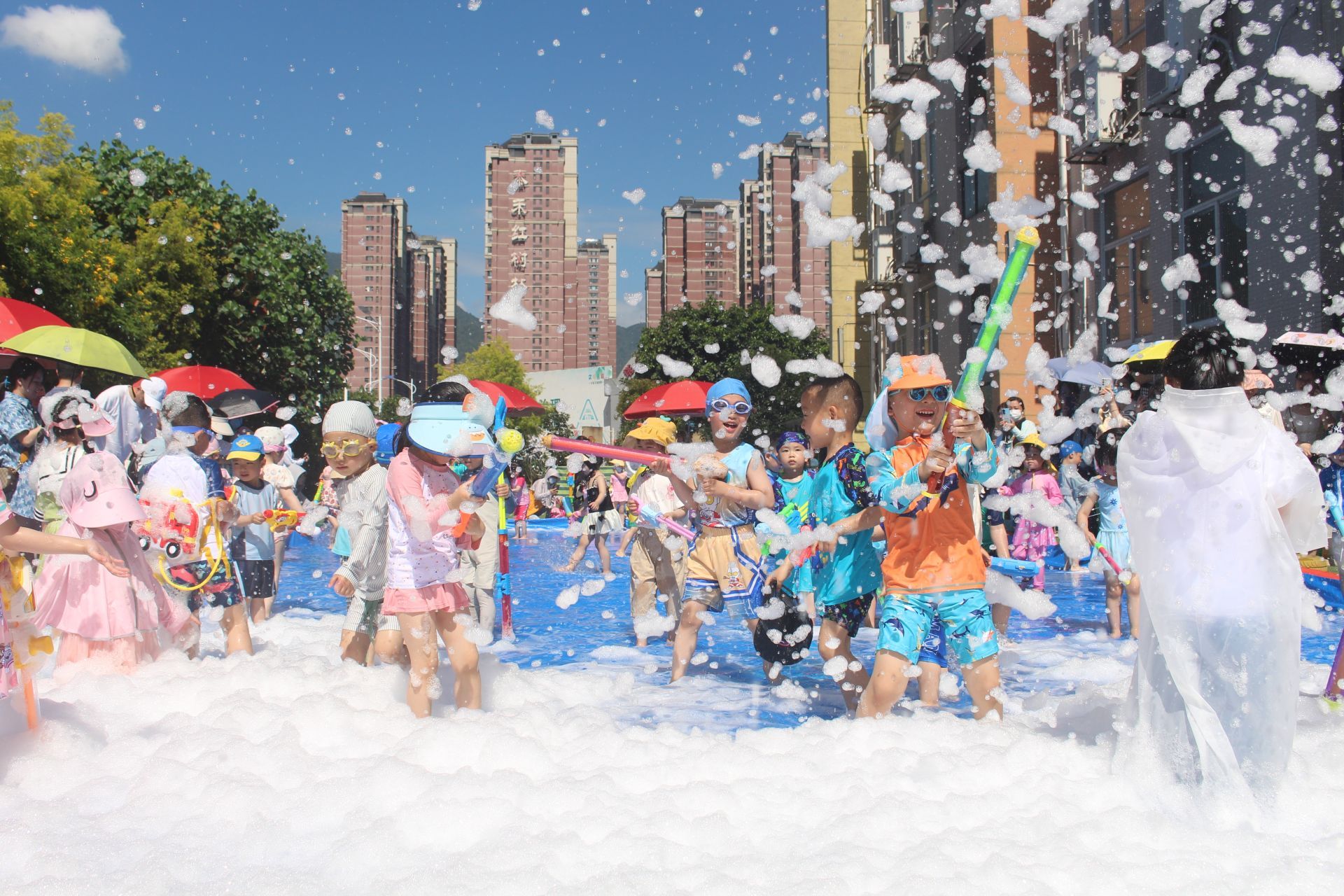 六一幼儿园放飞梦想快乐成长,鹤鸣实验幼儿园庆六一