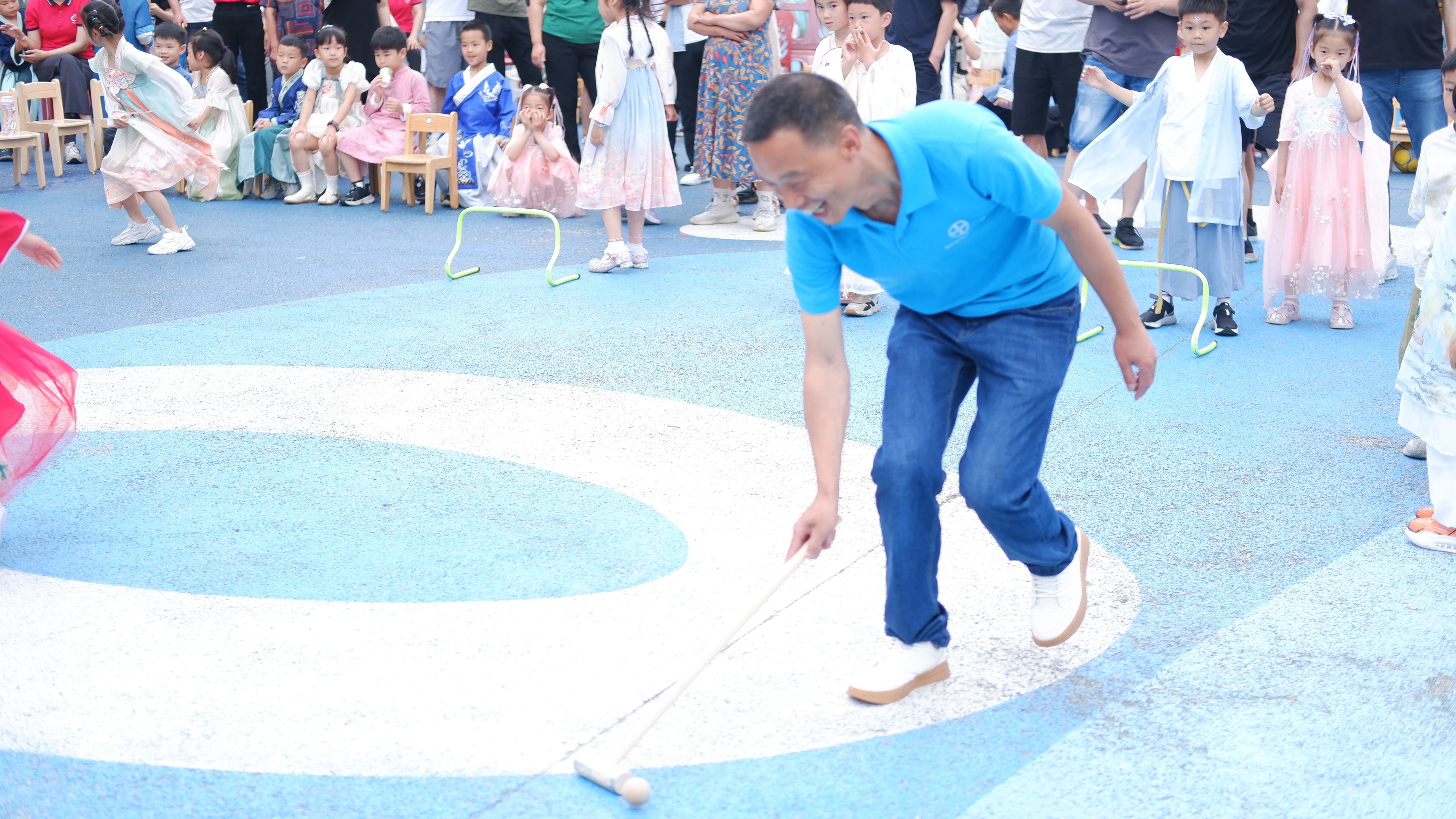 把运动馆搬进幼儿园,中国宋代汉服运动