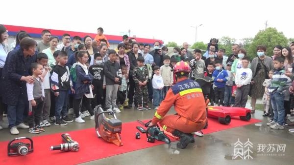 可爱的小朋友们六一节日,宝宝们儿童节快乐