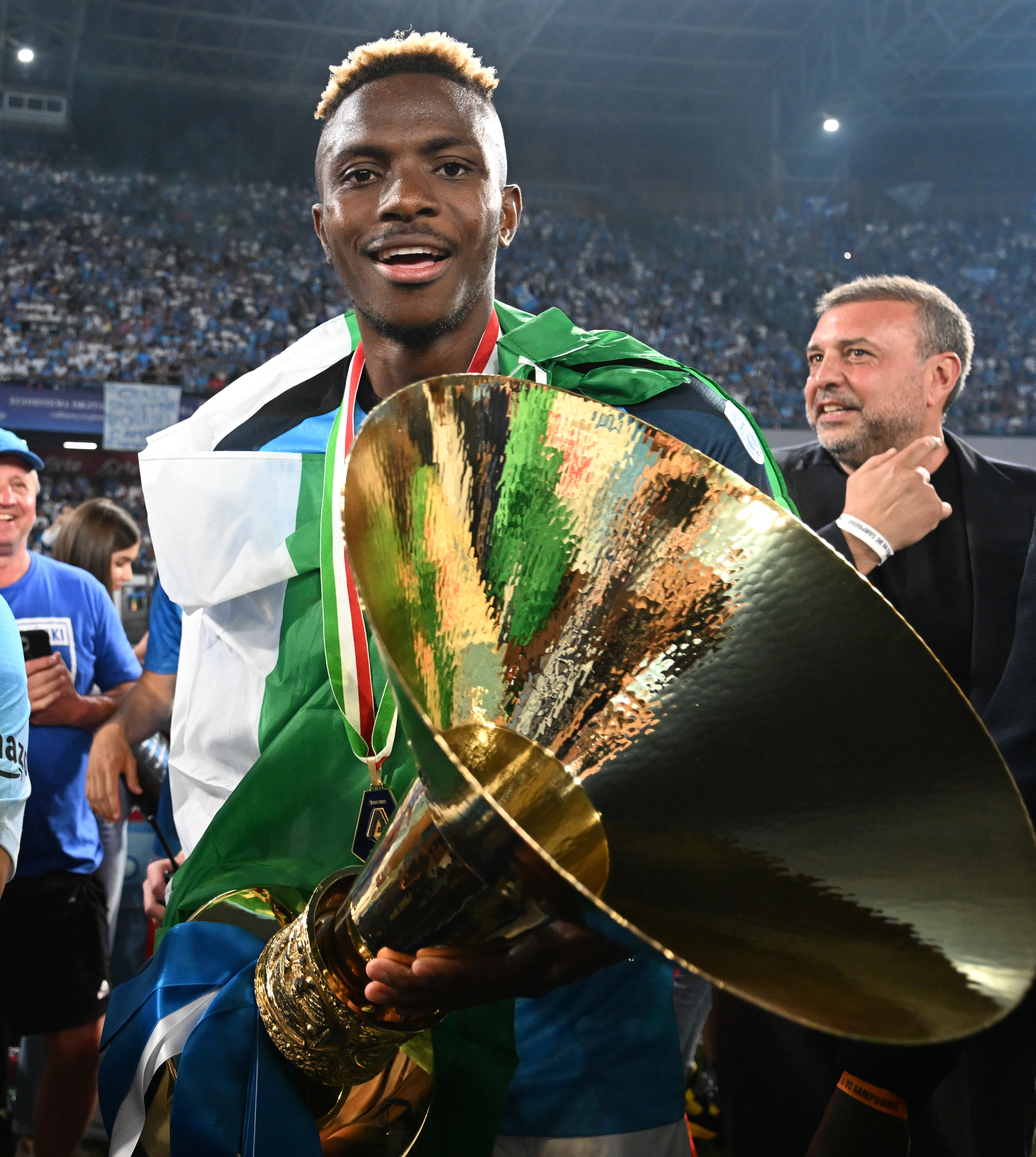 意甲那不勒斯捧杯,足球那不勒斯比赛分析