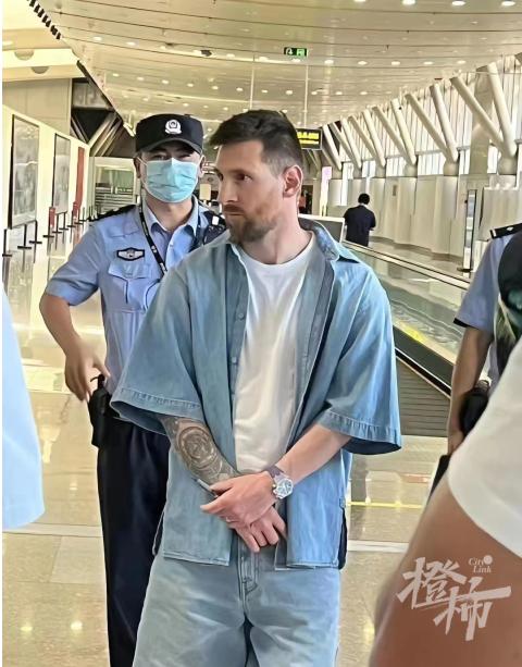 梅西被迫宅在酒店内,梅西回应被迫宅酒店中