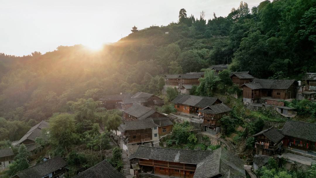 对话“青年红色筑梦之旅”金奖得主吕永阳：用“小夜灯”照亮大山深处的致富路